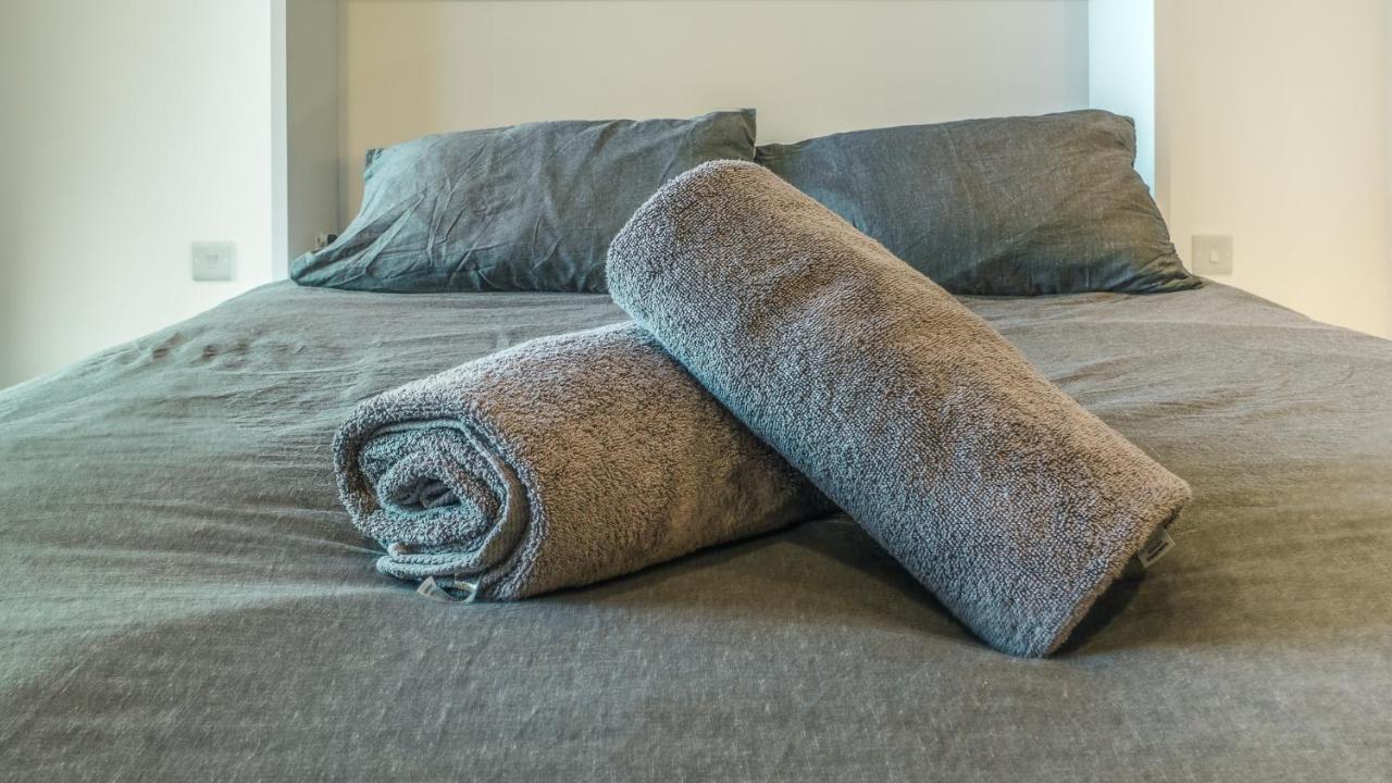 Brand New Studio Near The Beach, غيبرالتار المظهر الخارجي الصورة