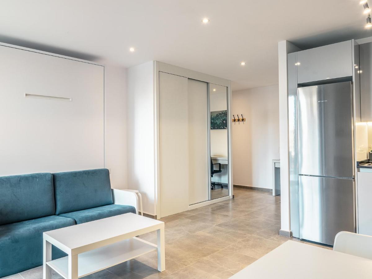 Brand New Studio Near The Beach, غيبرالتار المظهر الخارجي الصورة